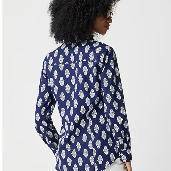 J.Crew Factory Button-UpPoplin Shirt Signature Fit –  NWOT - Navy Print – Medium - Picture 2 of 5